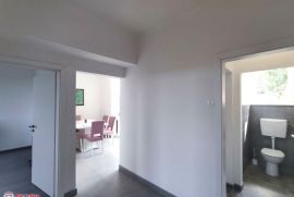 ISTRA,LABIN,STAN 51 M2 SA GARAŽOM U CENTRU GRADA, Labin, Appartement