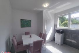 ISTRA,LABIN,STAN 51 M2 SA GARAŽOM U CENTRU GRADA, Labin, Appartement