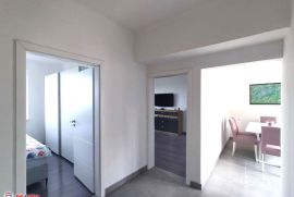 ISTRA,LABIN,STAN 51 M2 SA GARAŽOM U CENTRU GRADA, Labin, Appartement