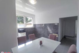 ISTRA,LABIN,STAN 51 M2 SA GARAŽOM U CENTRU GRADA, Labin, Appartement