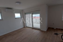 Crikvenica, stan u novogradnji 122 m2, Crikvenica, Flat