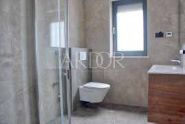 Poreč, Penthouse sa garažom, 253m2, Poreč, Appartment