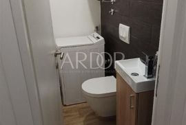 Pazin, stan sa dvorištem i parkingom, Pazin - Okolica, Apartamento