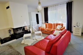 Rovinj, dva apartmana sa vrtom, Rovinj, Kвартира