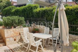 Rovinj, apartmanska kuća drugi red do mora!, Rovinj, Дом