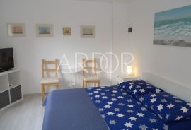 Rovinj, apartmanska kuća u blizini mora, Rovinj, Дом