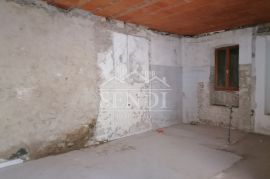 Podmurvice, roh bau stan 76m2, Rijeka, Apartamento