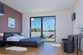 Poreč, villa 390 m2, Poreč, House