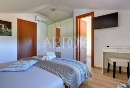 Rovinjsko Selo, villa 385 m2, Rovinj, Ev