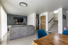 Istra, luksuzna villa sa 20000 m2 okućnice, Cerovlje, بيت