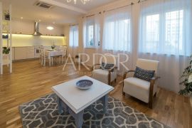 Korzo, 2S+DB za najam, Rijeka, Apartamento