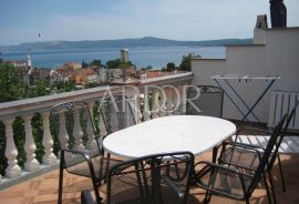 CRIKVENICA CENTAR -KUĆA S APARTMANIMA, Crikvenica, Ev