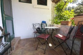 MALI LOŠINJ ARTATORE, 2 APARTMANA sa okućnicom, Mali Lošinj, Kвартира