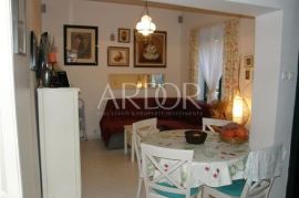 MALI LOŠINJ ARTATORE, 2 APARTMANA sa okućnicom, Mali Lošinj, Daire