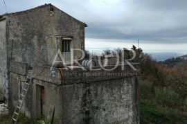 BRSEČ starina sa pogledom, Mošćenička Draga, Σπίτι