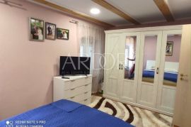 LOŠINJ, adaptirana kuća u staroj jezgri, Mali Lošinj, House