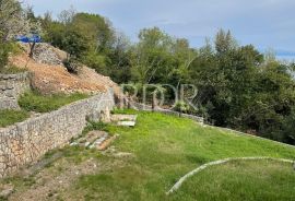 Pobri, samostojeća kuća sa građevinskim terenom od 2500 m2, Opatija - Okolica, Ev