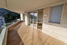 Opatija novogradnja, stan 2S+DB u prizemlju s pogledom na more, Opatija, Διαμέρισμα