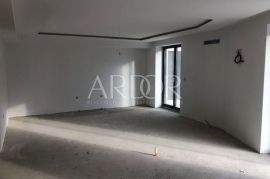 Opatija, 3S+DB, 154 m2, novogradnja s liftom, Opatija, Flat