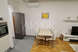 Centar Rijeke, kompetno adaptiran stan odličan za investiciju, Rijeka, Appartement