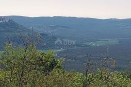 ISTRA, LIVADE (OKOLICA) - Građevinsko zemljište impozantnog pogleda, Oprtalj, Земля