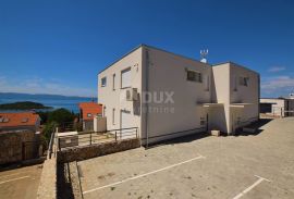 OTOK KRK, NJIVICE - 2S+DB apartman s bazenom i pogledom na more, Omišalj, Διαμέρισμα