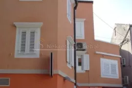 Mali Lošinj - Kuća, 296 M2, Mali Lošinj, Famiglia