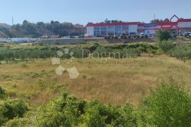 GRAĐEVINSKO ZEMLJIŠTE (TRG. POSL. IND. ZONA) 8550m2, Zadar, Terra