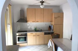 KUĆA S APARTMANIMA BLIZU POREČA, Poreč, Famiglia