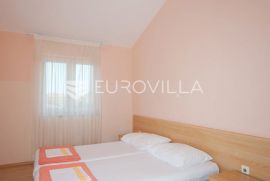 Vila, Istra, Premantura, 13 apartmana sa predivnim pogledom na more, Medulin, Haus