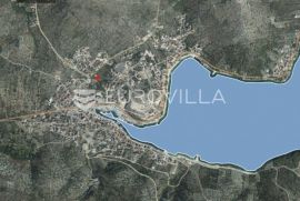 Okolica Trogira, Marina,  građevinsko zemljište 529m2, Marina, Terreno