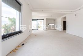 Čiovo, dvosoban stan drugi red od mora, Trogir - Okolica, Appartment