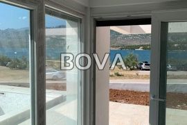 Villa 167 m2 – Rovanjska *Prvi red do mora* (ID-2318), Jasenice, Maison