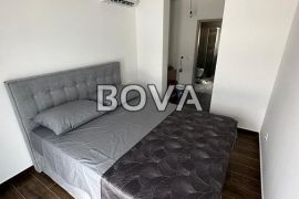 Villa 167 m2 – Rovanjska *Prvi red do mora* (ID-2318), Jasenice, Maison