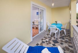 Poreč, apartmanska kuća sa bazenom na atraktivnom mjestu!, Poreč, Haus