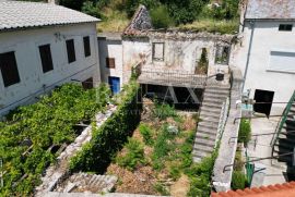 Bribir - starina u centru grada, Vinodolska Općina, Kuća