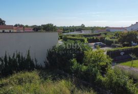 ISTRA, POREČ, OKOLICA - Građevinsko zemljište 554m2 u mirnom naselju, Tinjan, Земля