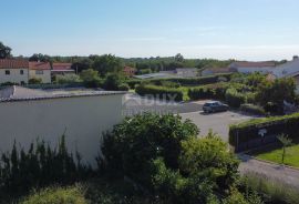 ISTRA, POREČ, OKOLICA - Građevinsko zemljište 554m2 u mirnom naselju, Tinjan, Земля