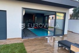 Istra, Fažana -  moderna villa s unutarnjim SPA, NKP 280 m2 s pogledom na more - 200 m od mora, Fažana, Σπίτι