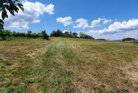 ISTRA, PAZIN - Građevinsko zemljište 1576 m2 s pogledom na jezero i prirodu, Pazin - Okolica, Terra