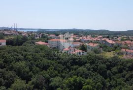 Pula, zemljište na idealnoj lokaciji, Pula, Terrain