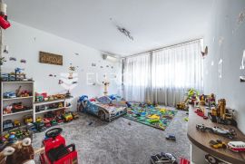 Zagreb, Utrine, izuzetan trosobni stan površine 99.32 m2, Zagreb, Daire