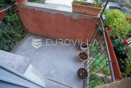 Pula, Monte Zaro, prekrasni dvosoban stan u centru grada, NKP 58 m2, Pula, Apartamento