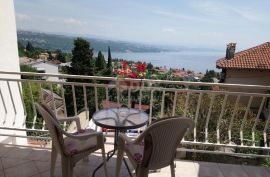 OPATIJA, CENTAR - Komforan stan u blizini centra s prekrasnim pogledom na more, Opatija, Kвартира