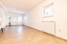 Zagreb, Trešnjevka, Zgrada, 4 etaže, NKP 215 m2, Zagreb, Flat