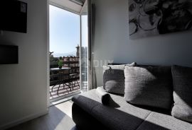 RIJEKA, CENTAR - uhodani apartmani u centru grada, Rijeka, Stan