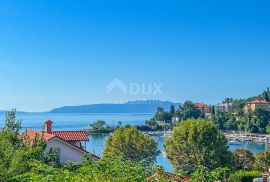 OPATIJA, IKA - PRILIKA! Samostojeća kuća na samo 80m od mora!, Opatija - Okolica, House