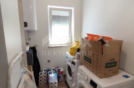 ISTRA, PULA - Renovirana apartmanska kuća na neponovljivoj lokaciji, Pula, Casa