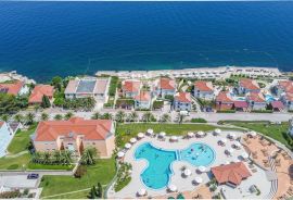 Crveni vrh, stan sa predivnim pogledom na more!, Umag, Appartement