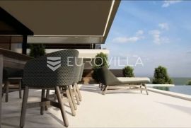 Opatija, četverosoban stan s pogledom na cijeli Kvarner, NKP 238,91 m2, Opatija, Appartement